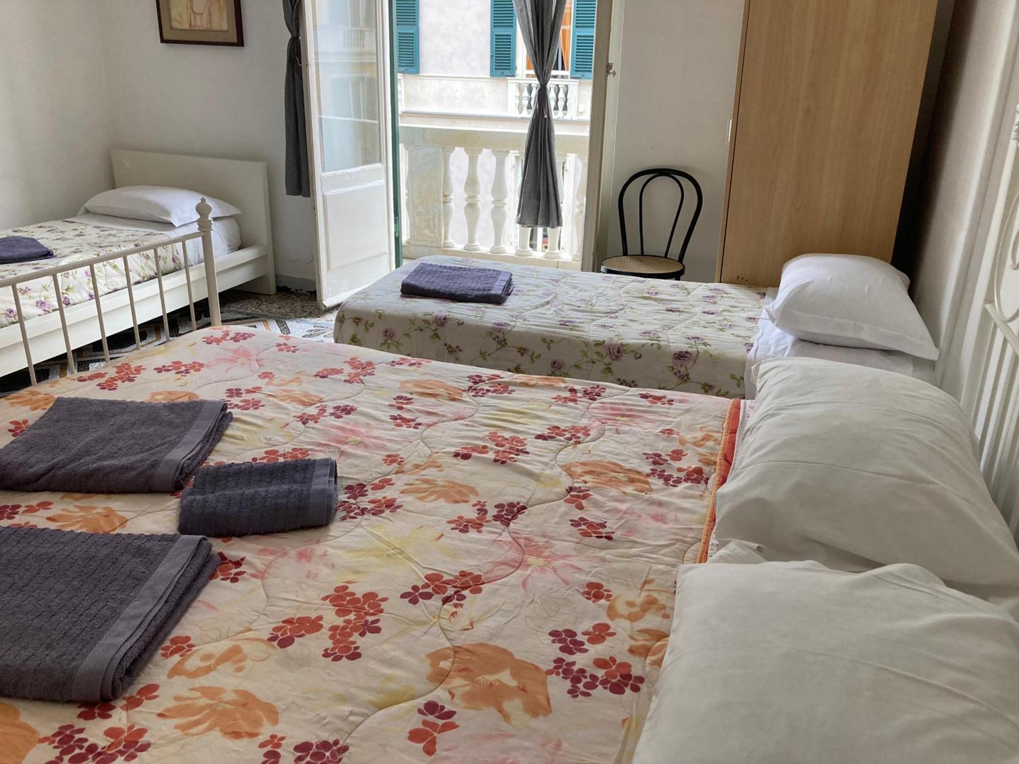 Guest House Roma Genoa Exterior photo