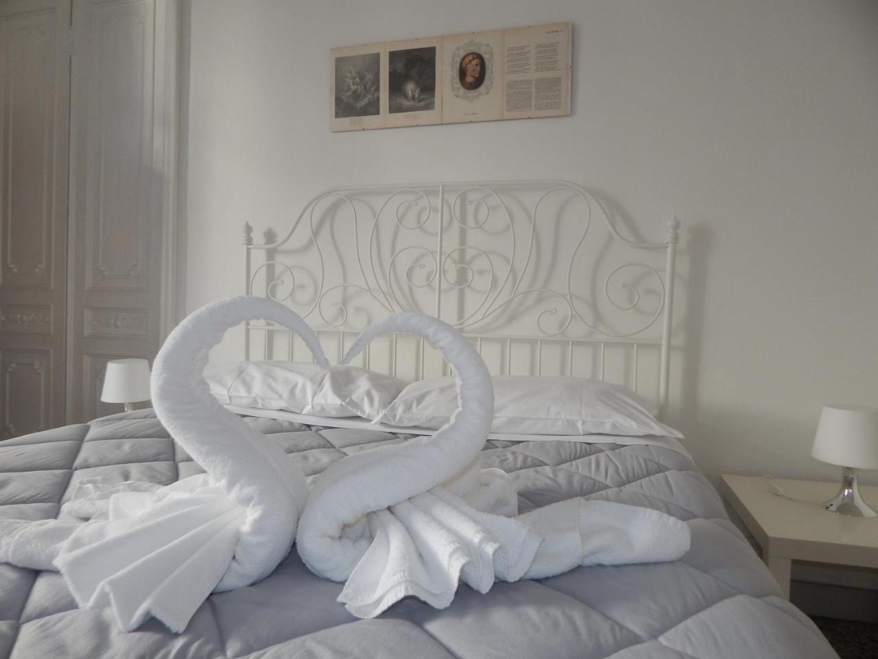 Guest House Roma Genoa Exterior photo